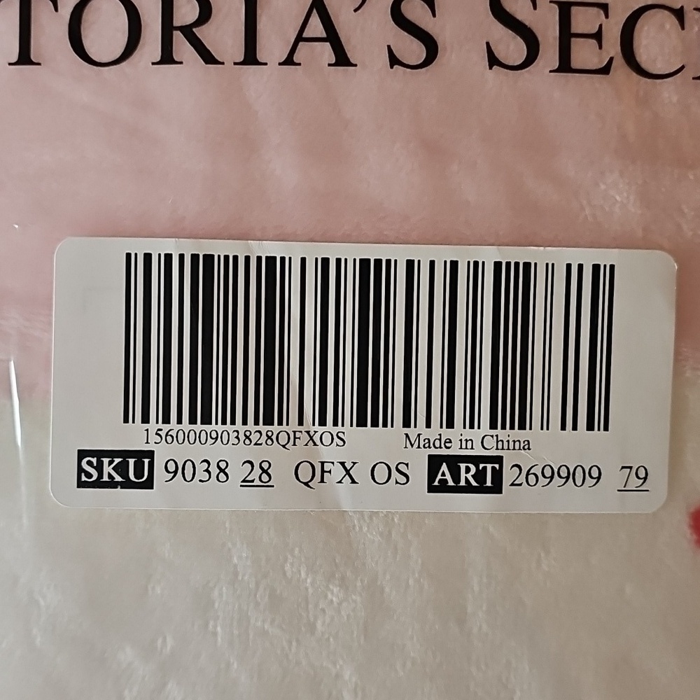 ❤️💘Victoria's Secret Cozy Plush Blanket•Valentine's Day Special 💘❤️ - Picture 4 of 5